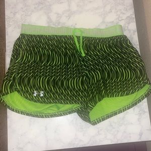 under armour green/black design shorts